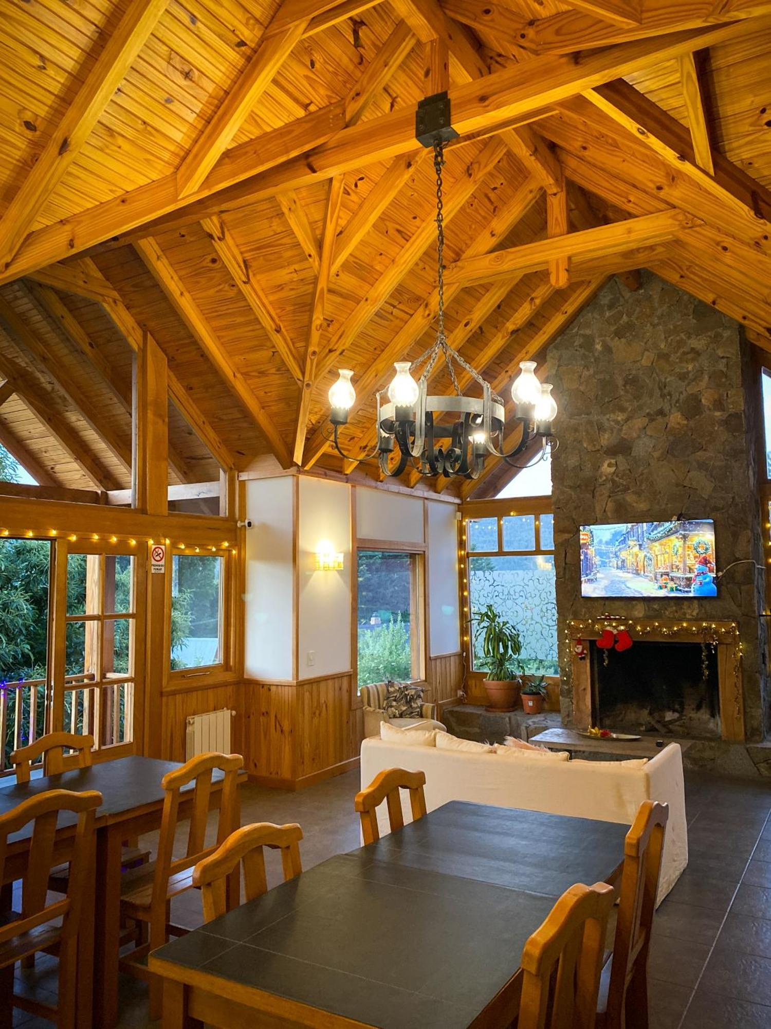 Hosteria Baerenhaus San Martin de los Andes Bagian luar foto